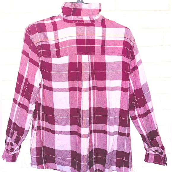 True Craft button up plaid women's shirt- Size Medium - Picture 3 of 3